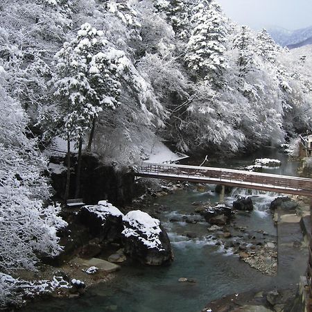 Shima-Onsen Toshimaya Nakanodzso Kültér fotó